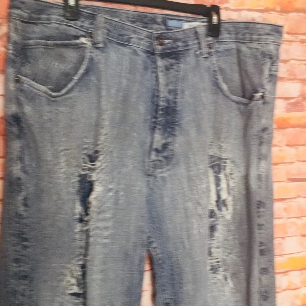 Vintage Azzure Distressed Mens High Rise Blue Jeans